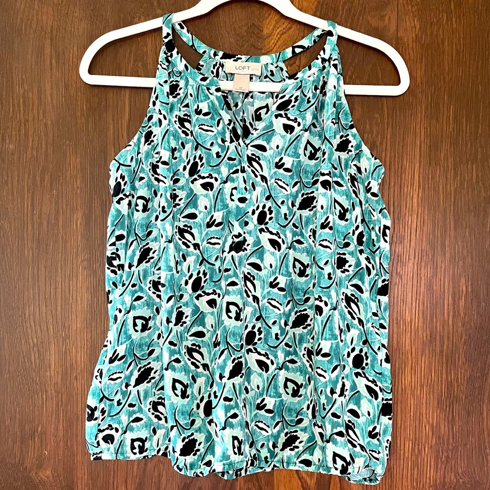 LOFT Petite Small Green and Black Floral Sleeveless Blouse